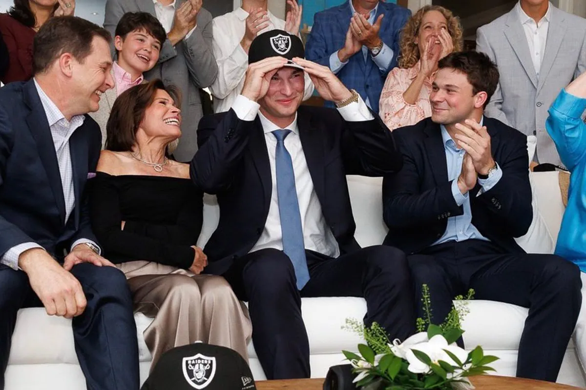 Fernando Mendoza x Cousins: A escolha geral nº 1 prepara o cenário para a batalha campal dos Raiders
