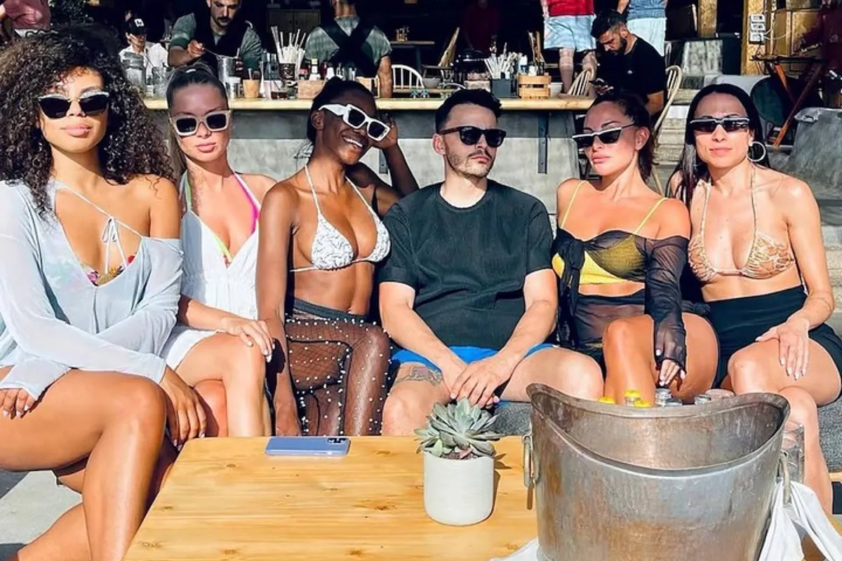 Mais imagens e vídeos de festas luxuosas com garotas para jogadores de futebol e outros esportistas VIP vêm à tona