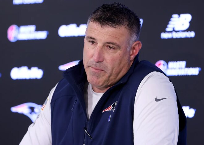 Mike Vrabel não pode mais ficar tranquilo: as chances de os Patriots demiti-lo estão aumentando