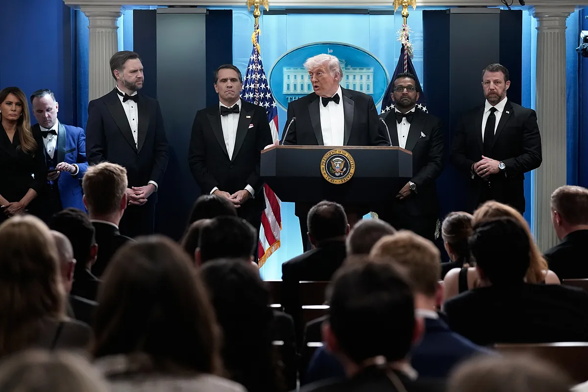 Por que JD Vance foi evacuado pelo Serviço Secreto antes de Donald Trump durante o tiroteio?
