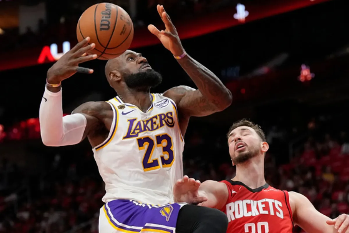 Os Rockets vencem o Lakers em um dos piores jogos de LeBron James