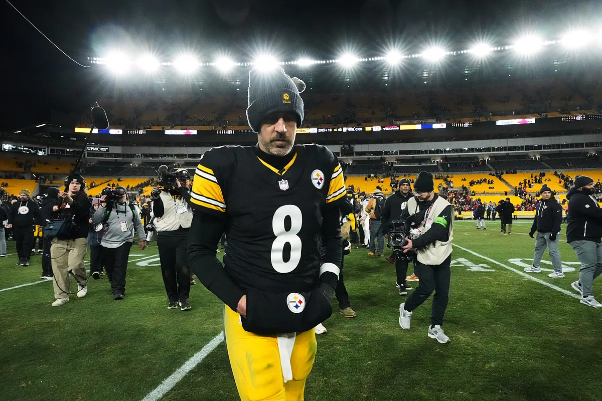 Mike Tomlin revela o futuro de Aaron Rodgers em 2026 ao vivo