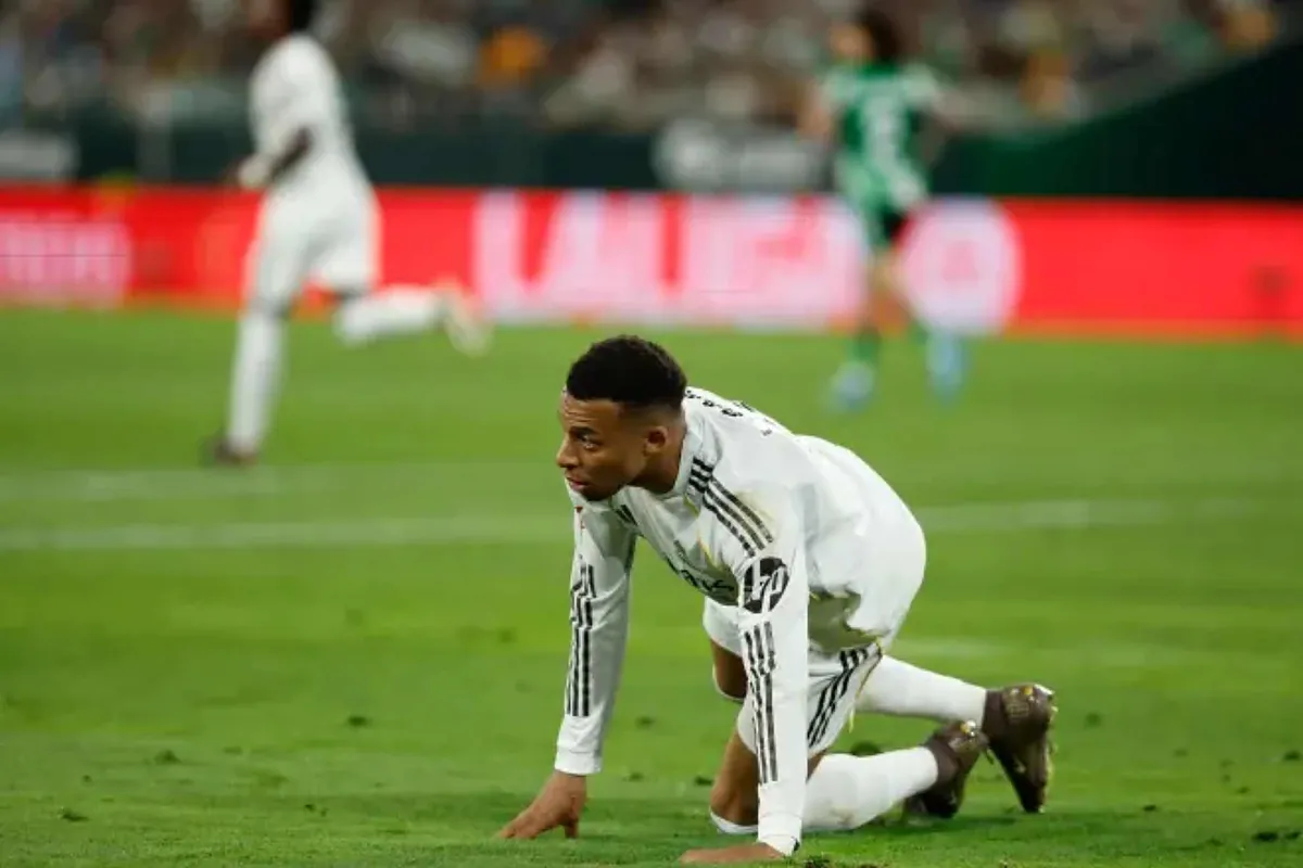 Real Madrid detalha lesão de Kylian Mbappé após avaliação médica