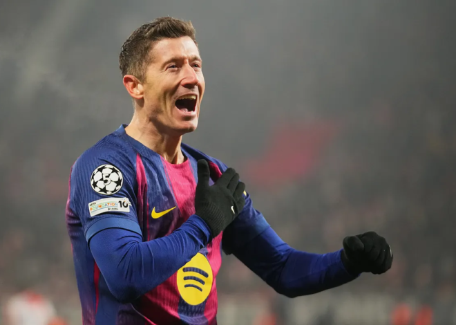 Robert Lewandowski superou suas estatísticas do Borussia Dortmund no Barcelona
