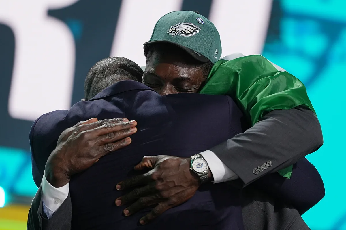 Eagles chocam a NFL ao recrutar jogador que nunca jogou futebol