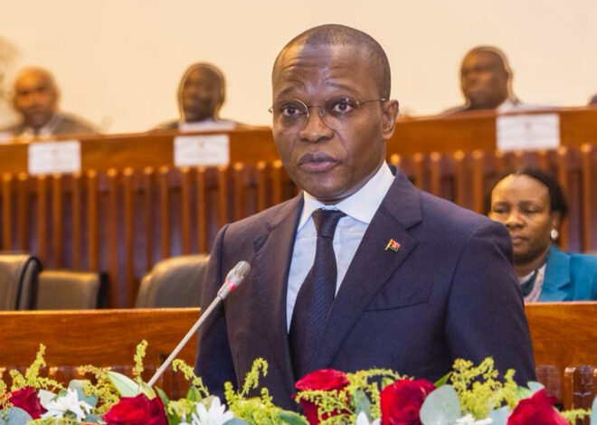 Presidente da Assembleia Nacional de Angola confiante na liderança de Moçambique na AP-CPLP – O País