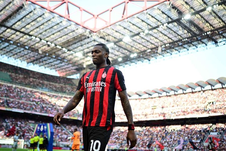 Milão está aberta à venda de Leão