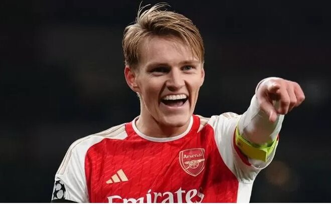 “Como você pode não aproveitar?” – Capitão do Arsenal, Martin Odegaard, no emocionante final da temporada (Vídeo)