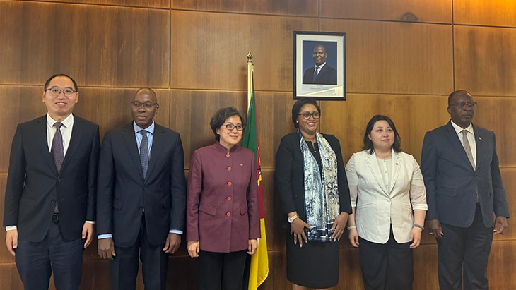 Ministra das Finanças recebe vice-presidente do Exim Bank da China – O País