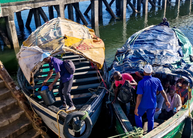 Bidões proibidos complicam abastecimento no transporte marítimo em Inhambane – O País