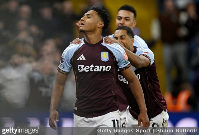 Aston Villa 4-2 Liverpool: Pontos de discussão enquanto a equipe de Emery garante a qualificação para a Liga dos Campeões antes da final da Liga Europa
