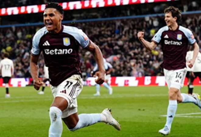 Aston Villa marcou quatro gols contra o Liverpool e garantiu a qualificação para a Liga dos Campeões (vídeo)