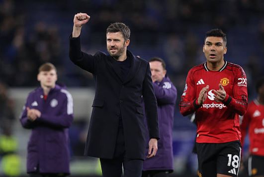 Michael Carrick na pole position para conseguir emprego permanente no Manchester United – jornalista do The Athletic Laurie Whitwell (Vídeo)