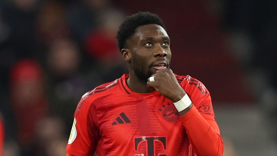 Alphonso Davies quer continuar no Bayern de Munique
