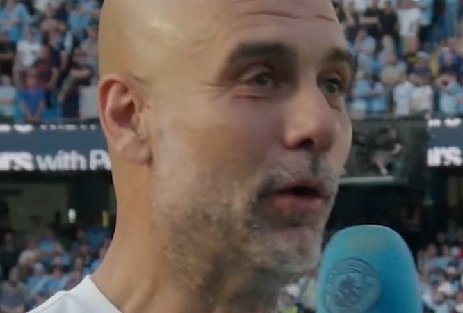 Pep Guardiola se dirige aos torcedores do Manchester City após o último jogo no comando (vídeo)