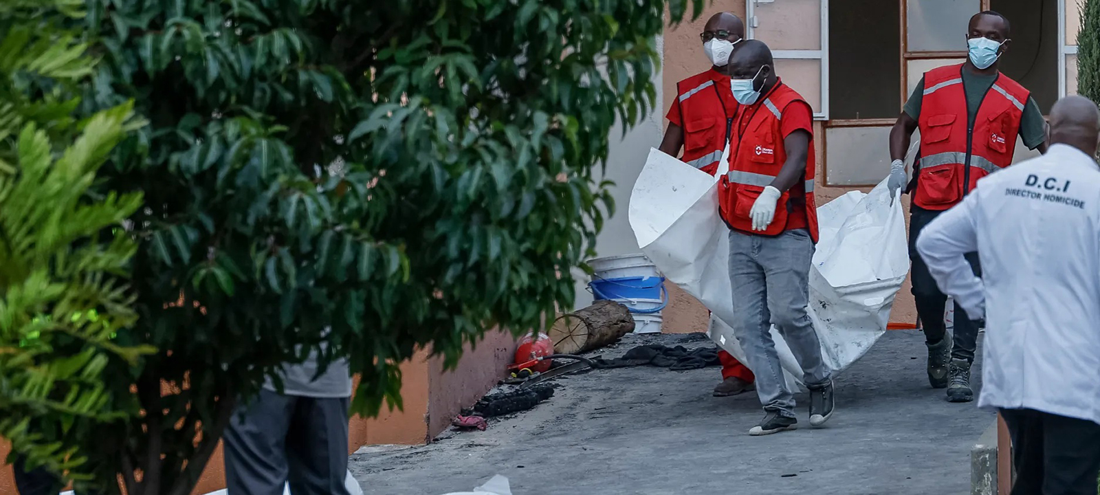 Oito estudantes presos após incêndio mortal no Quénia
