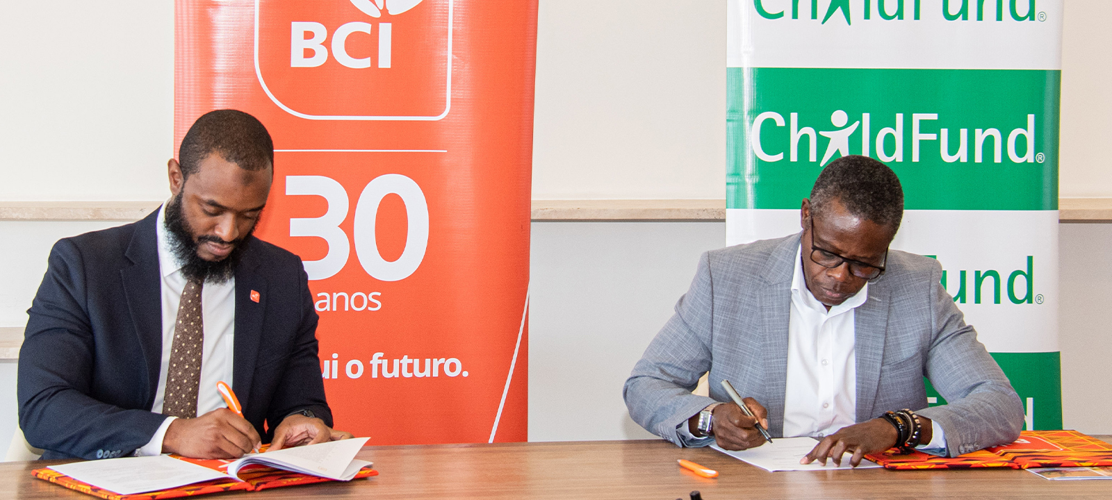 BCI e ChildFund Moçambique levam água potável a mais de 2 mil crianças – O País