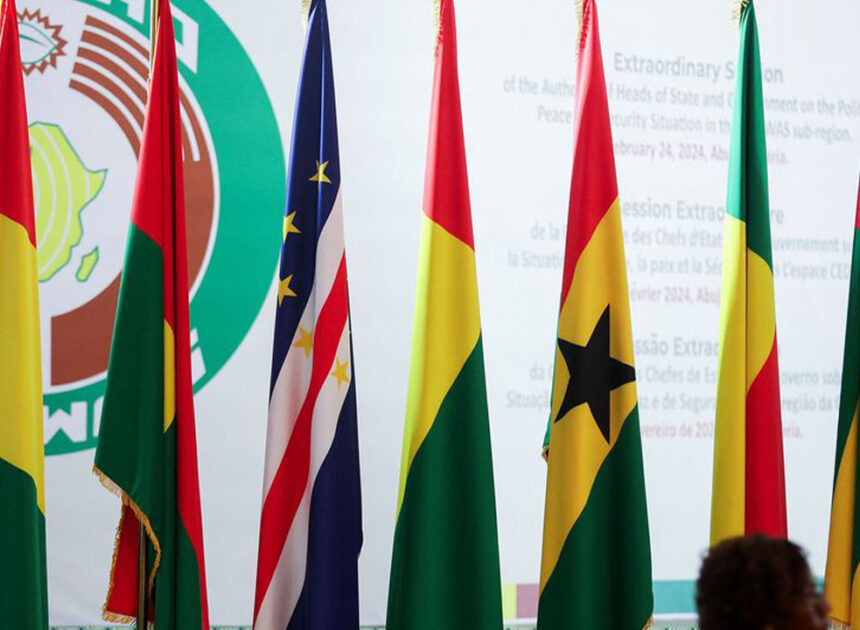 Chefes militares da CEDEAO deslocam-se a Bissau para acompanhar transição política – O País