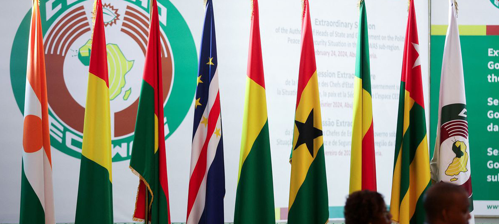 Chefes militares da CEDEAO deslocam-se a Bissau para acompanhar transição política – O País