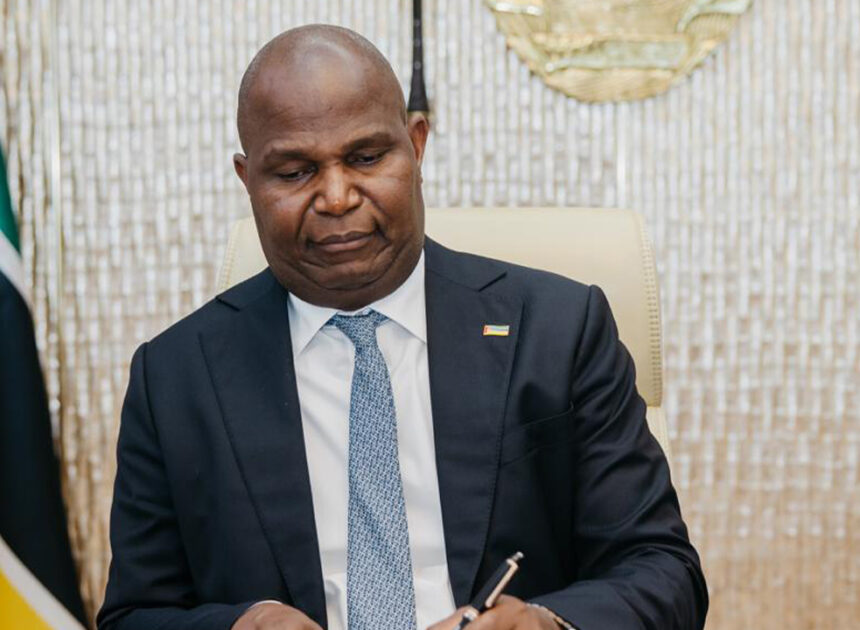 Chapo promulga lei que cria Banco de Desenvolvimento de Moçambique