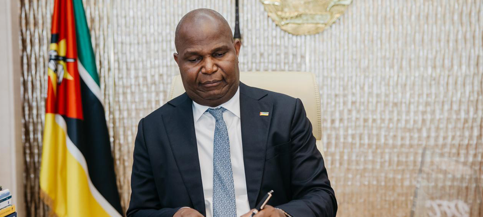 Chapo promulga lei que cria Banco de Desenvolvimento de Moçambique