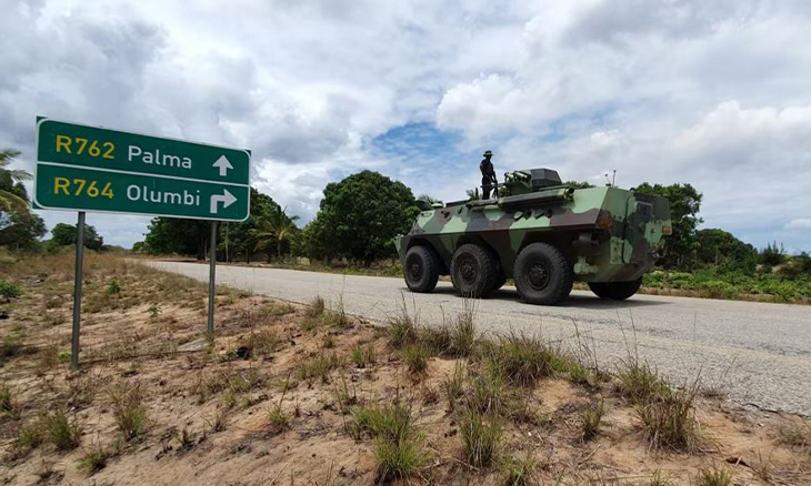 Governador de Cabo Delgado defende inclusão da juventude para travar recrutamento pelo terrorismo