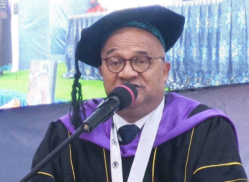 Universidade Púnguè atribui Doutor Honoris Causa a Célio Figueiredo