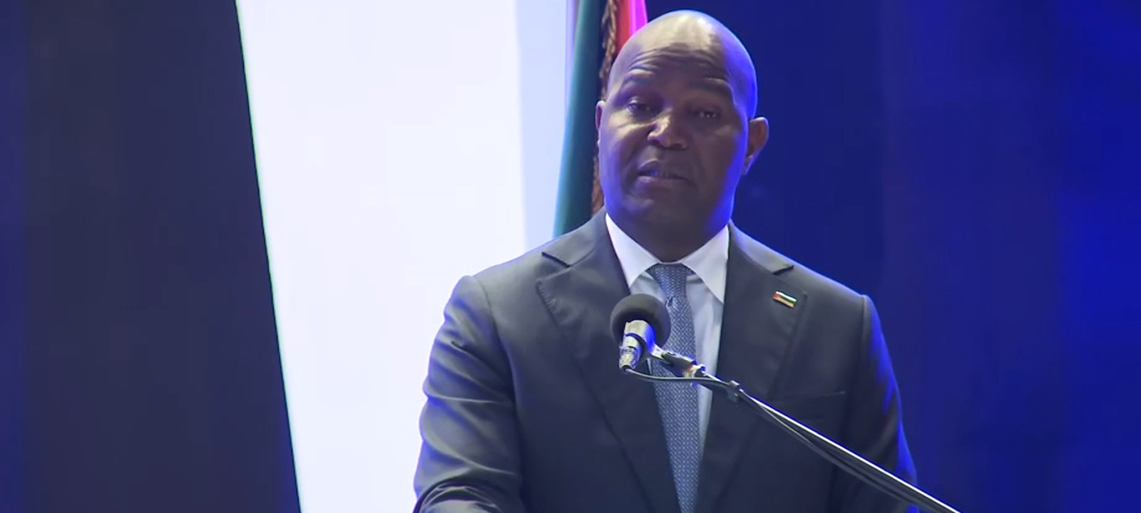 Daniel Chapo quer transformar Moçambique num centro energético e industrial da África Austral – O País