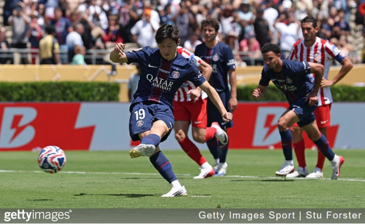 Atlético de Madrid fecha acordo com Kang-in Lee