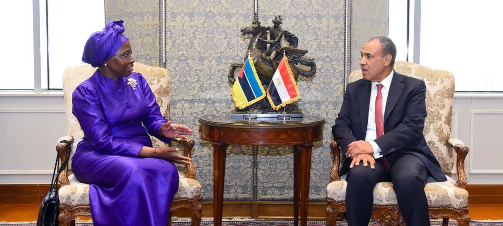 Moçambique e Egipto querem reforçar cooperação económica – O País