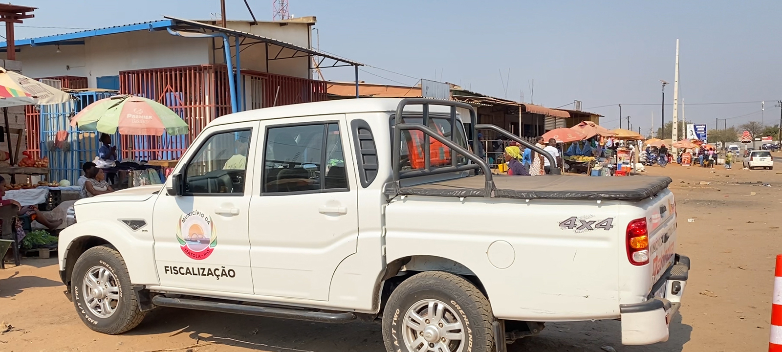 Município transfere vendedores e transportadores para espaço provisório mais seguro – O País