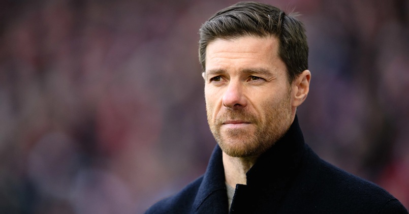 “É tudo uma questão de timing” – o técnico do Chelsea, Xabi Alonso, sobre a perda do emprego no Liverpool (Vídeo)