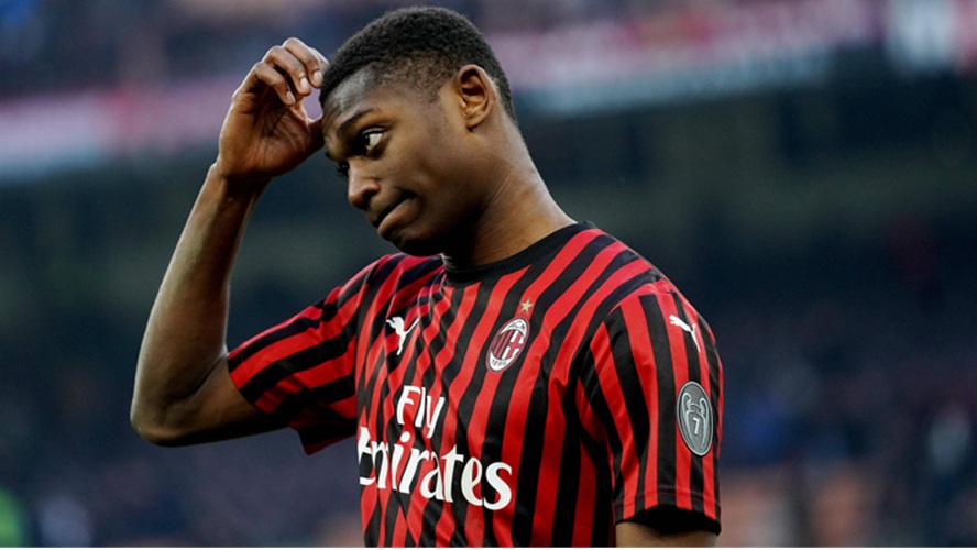 Aston Villa vinculado a Rafel Leão