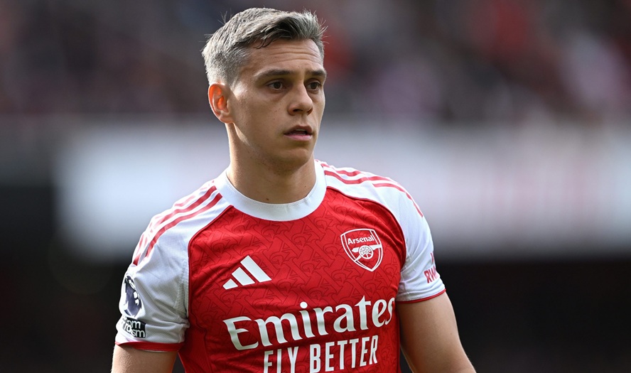 Trossard troca Arsenal pelo Besiktas
