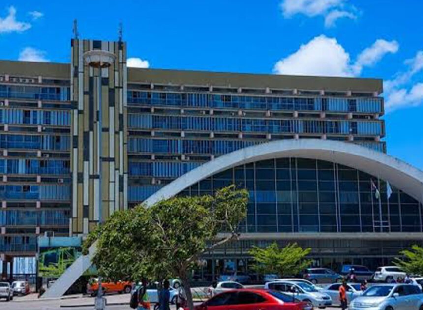 Beira assinala 119 anos com foco na protecção costeira – O País