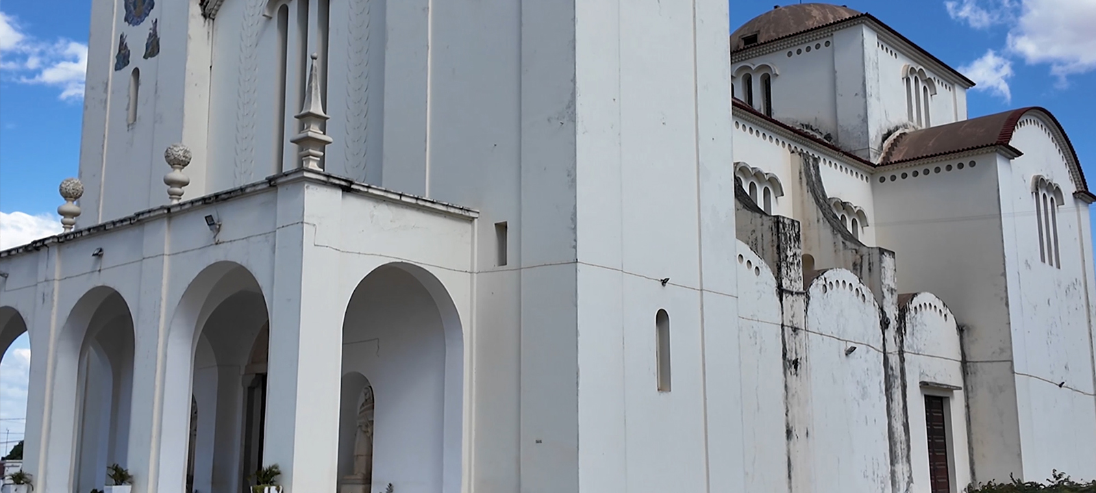 Criminosos amputam dedos de um guarda da Igreja Católica e agridem irmãs em Mecubúri – O País
