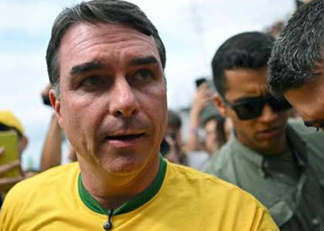 Filho de Bolsonaro abre campanha com discursos “anti-Lula” – O País