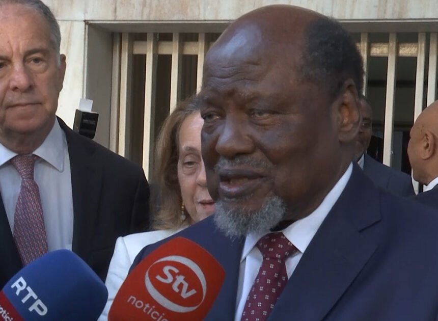 Joaquim Chissano defende cultura de não-corrupção em Moçambique – O País