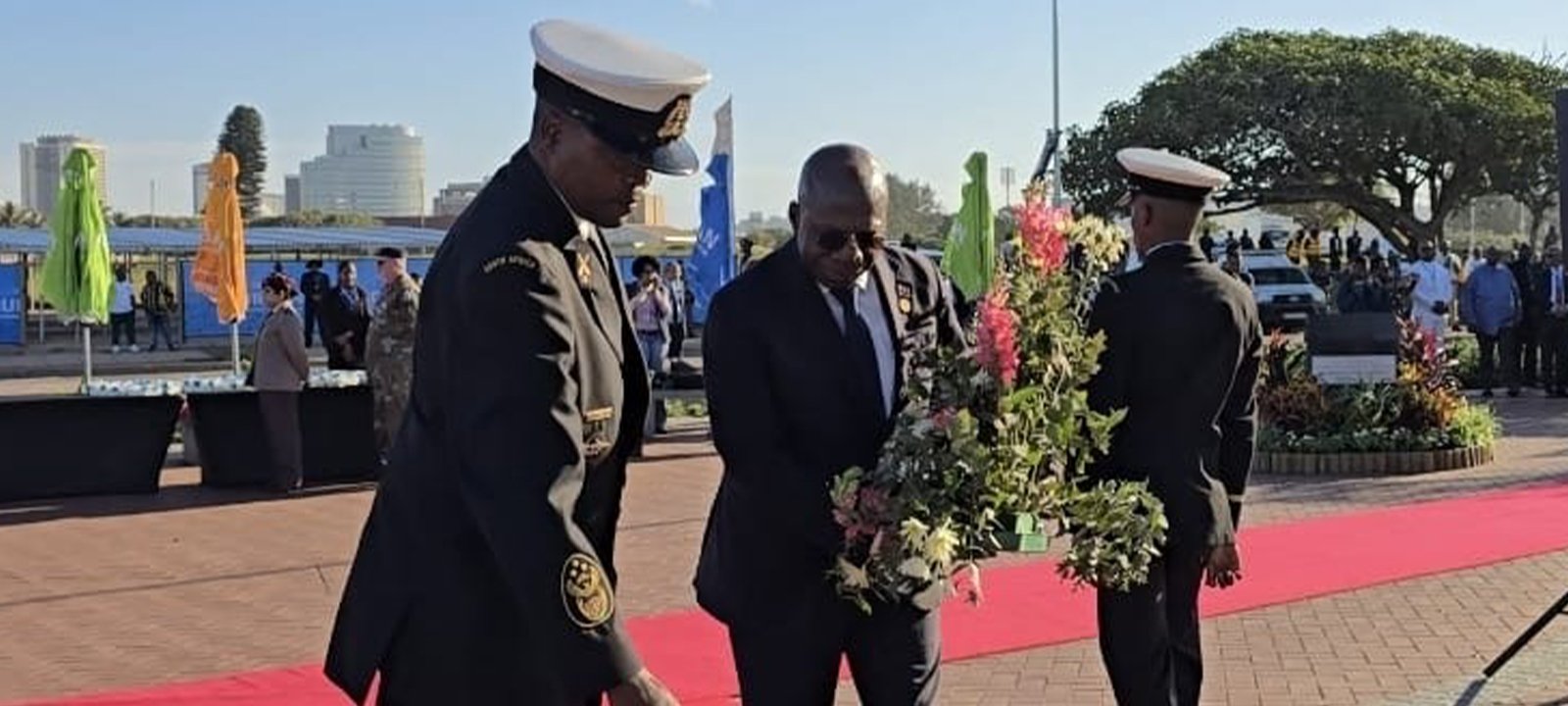 Líderes da SADC homenageiam Oliver Tambo antes da Cimeira de Durban – O País