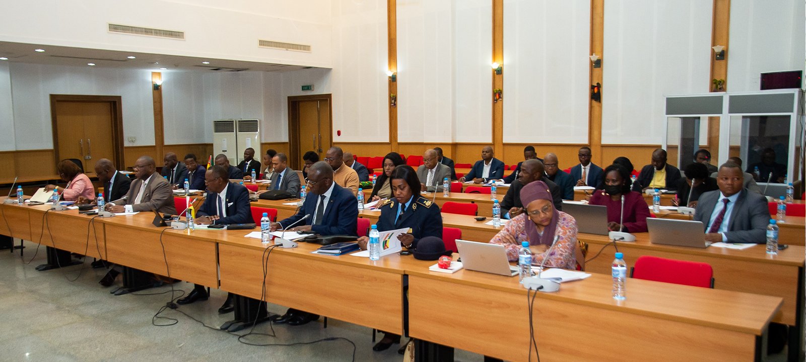 Moçambique e Índia discutem mecanismos para reforço da cooperação – O País