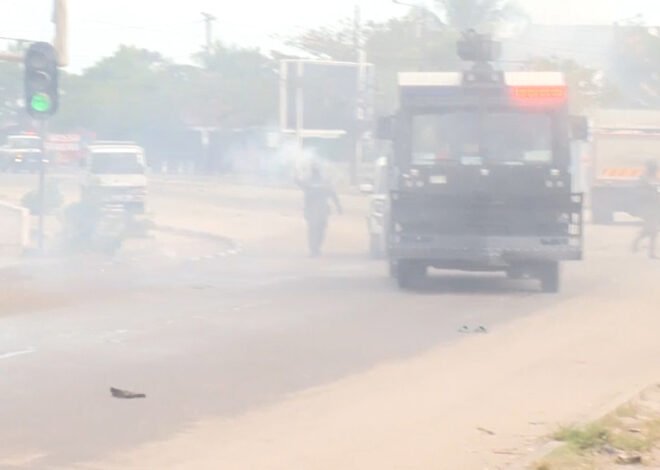 Oposição exige investigação após intervenção policial contra apoiantes de Mondlane em Quelimane – O País