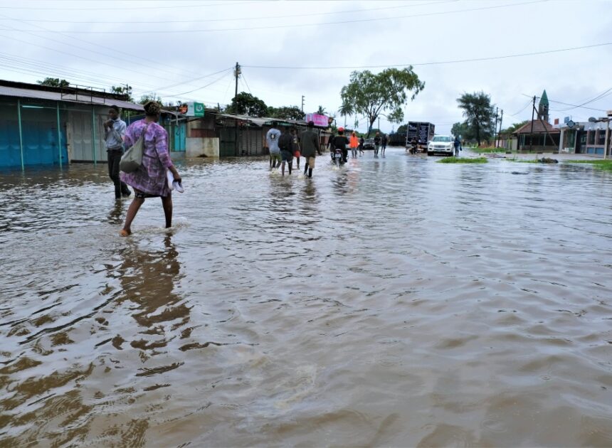 ÉPOCA CHUVOSA: Plano de Contingência de Maputo avaliado em mais de 148 milhões de Meticais – Jornal Domingo