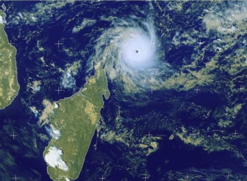 Depressão Tropical formada no Oceano Índico – Jornal Domingo