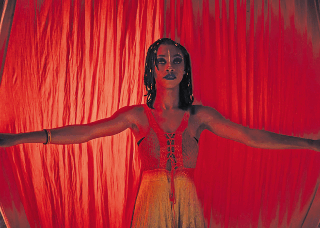 Uma artista que se faz da dança e circo – Jornal Domingo