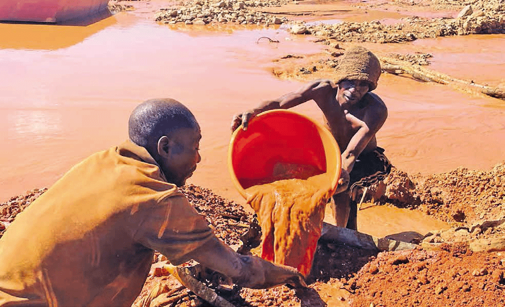 NO DISTRITO DE MANICA: PRM no encalço do mandante da mineração ilegal – Jornal Domingo