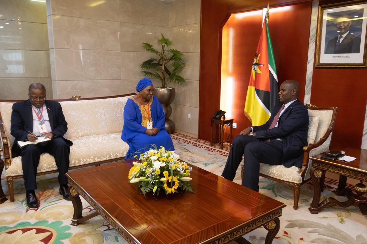 PR recebe antiga presidente da Comissão da União Africana – Jornal Domingo