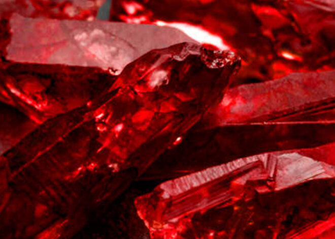 Moçambique realiza primeiro leilão de rubis e coríndon em Nacala – O País